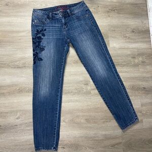 Elle Women's Dark Blue Skinny Jeans with Floral Embroidery